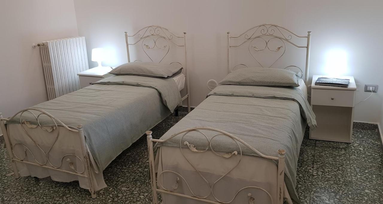 Appartement Il Cortile Segreto - Con Parcheggio Privato à Lecce Extérieur photo